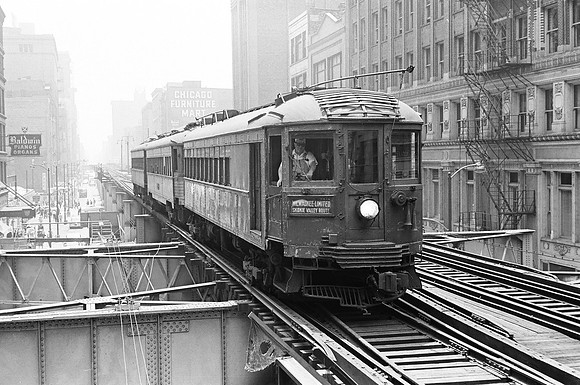 North Shore and Milwaukee Railroad train in the Loop (ST-90004031-0002)