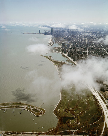 Aerial view of the lakefront in Chicago (HBSN-00827-Z4)
