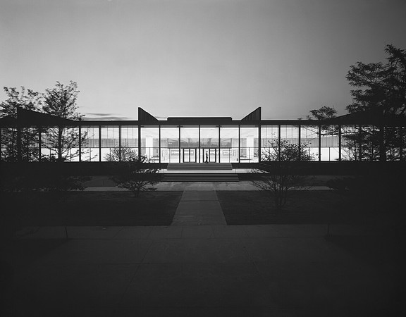 Crown Hall (HB-18506-Q4)