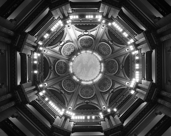 Rotunda of the Chicago Federal Building (ST-17500929)