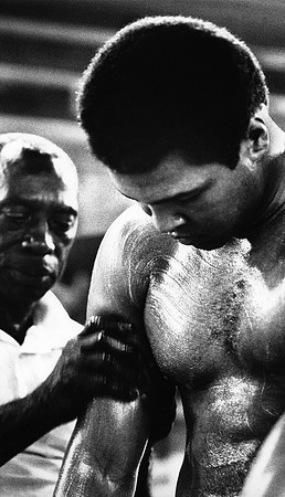 Muhammad Ali trains at his Deer Lake, Pennsylvania training camp (ST-17500391)