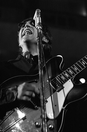 The Beatles peform at the International Amphitheatre (ST-17500694)