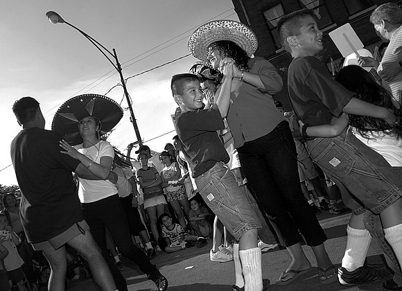 Fiesta del Sol in Pilsen (ST-17500837)