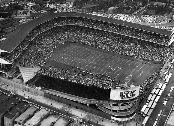 Chicago Bears vs. Green Bay Packers at Wrigley Field (ST-17500877)