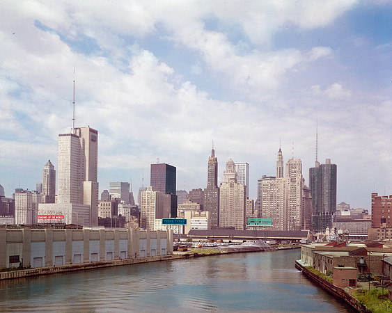 Chicago River near Wolf Point (HBSN-00827-I4A)