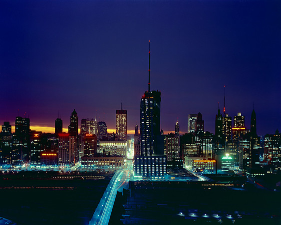 Chicago skyline at night (HBSN-00827-TA)