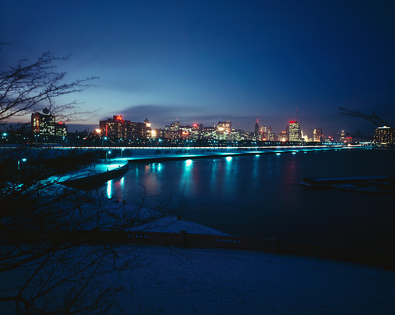 Chicago skyline at night (HBSN-00827-VA)